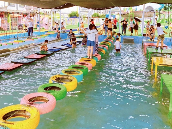 Yulin Water Park, Shaanxi Province