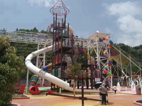 The Non-powered Amusement Park in Anshan City, Liaoning Province