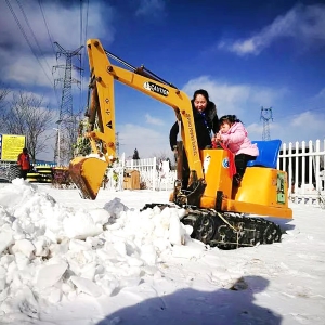 雪地挖掘机