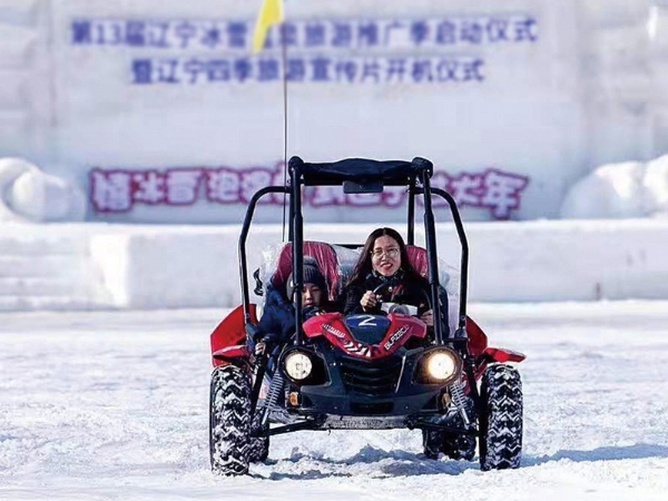 辽宁省鞍山市雪地越野车