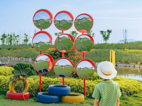 网红打卡  凸面反光镜